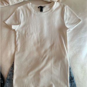 Long ribbed white tee